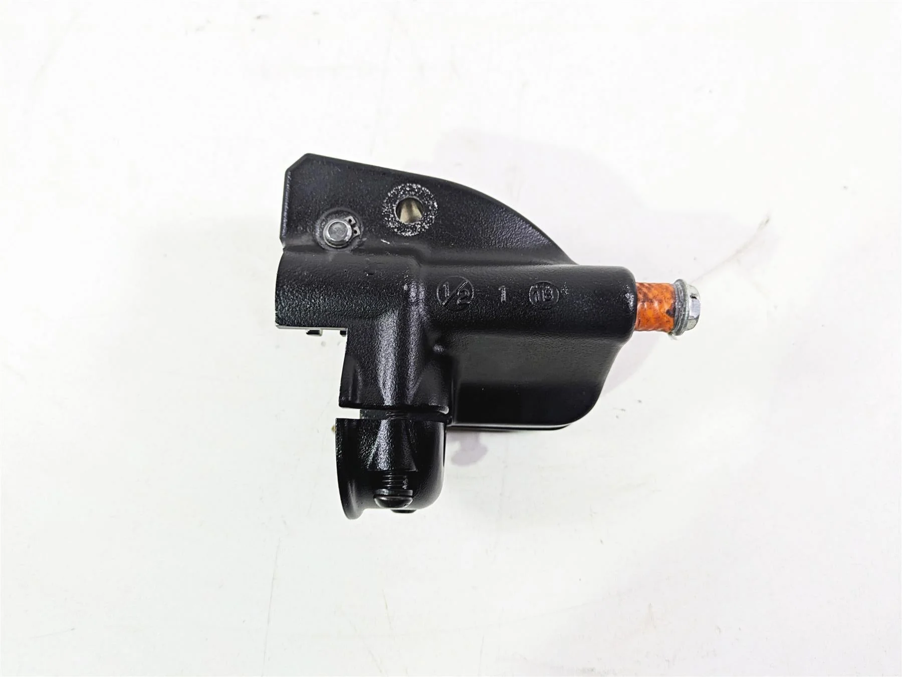 2020 Harley Softail FXST Standard Front Brake Master Cylinder 1/2" 41700233 - Image 9