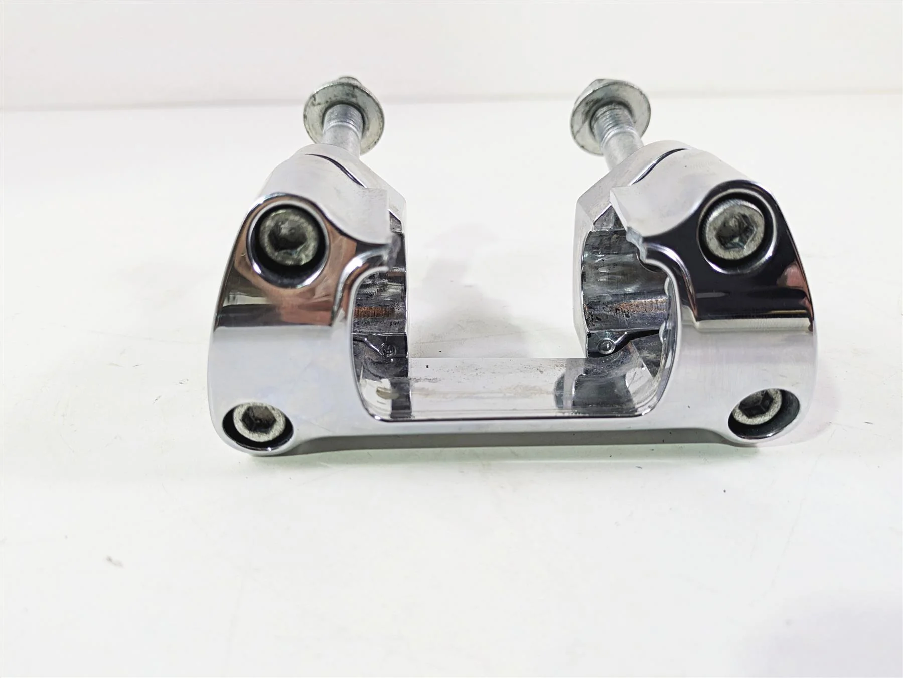 2020 Harley Softail FXST Standard Handlebar Riser Holder Clamp 55900273 - Image 5