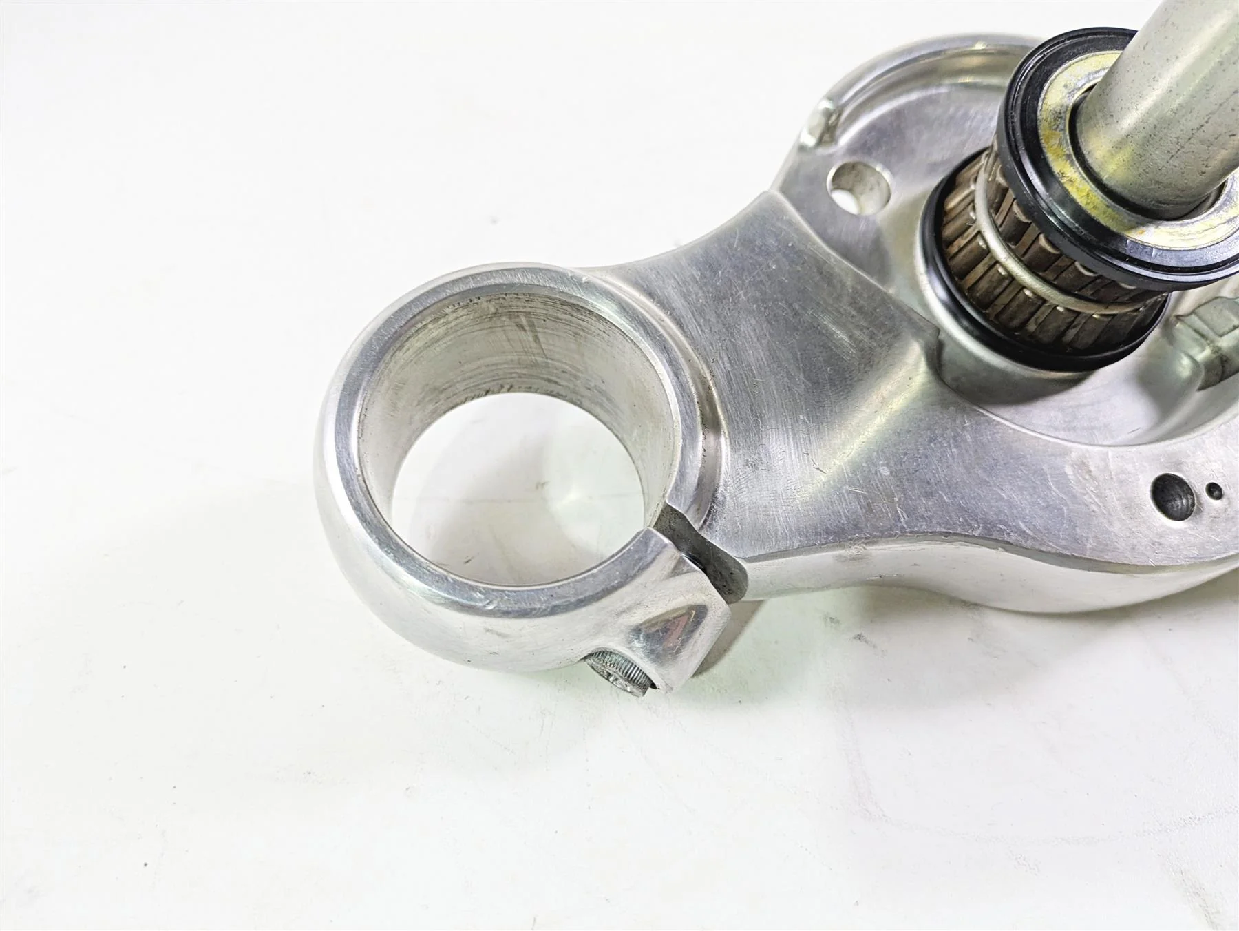 2020 Harley Softail FXST Standard Lower Triple Tree Steering Clamp 45900299 - Image 7