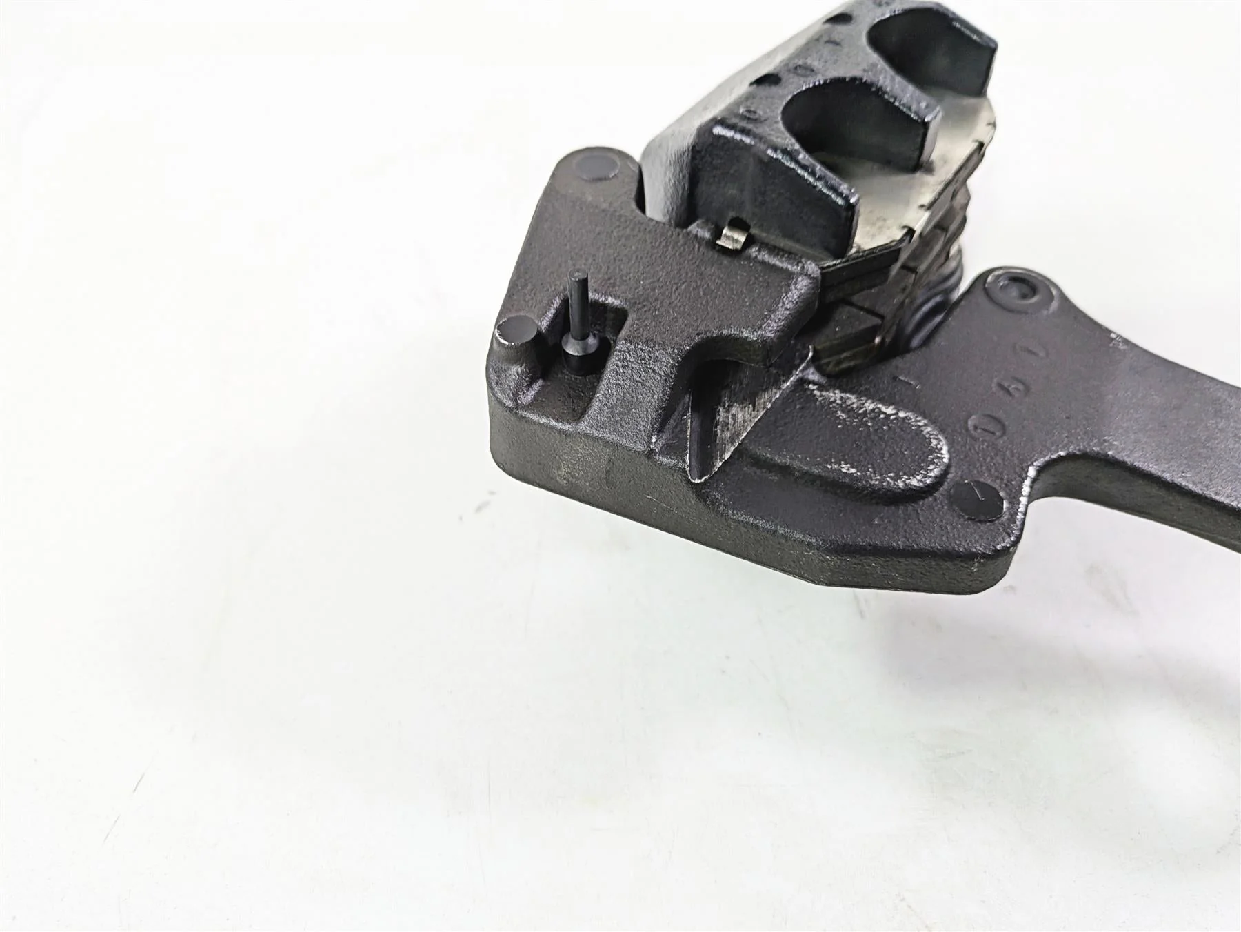 2020 Harley Softail FXST Standard Rear Brake Caliper & Bracket 41300192 - Image 11