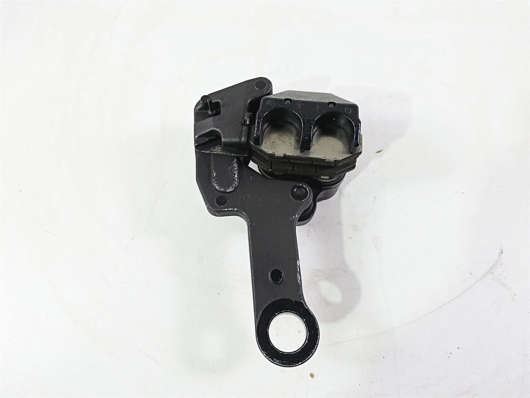 2020 Harley Softail FXST Standard Rear Brake Caliper & Bracket 41300192 - Image 9