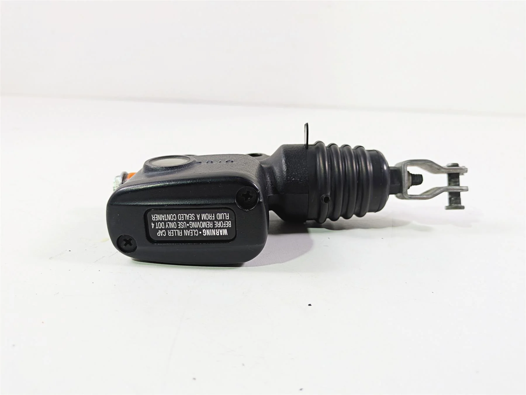 2020 Harley Softail FXST Standard Rear Brake Master Cylinder 5/8" 41700460 - Image 4