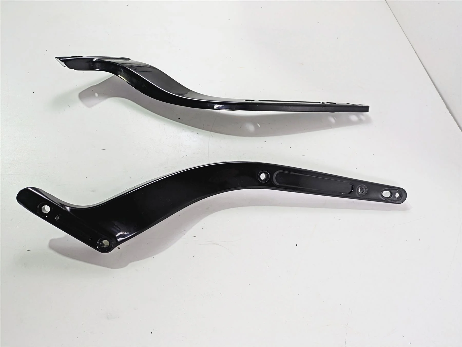 2020 Harley Softail FXST Standard Rear Fender Braces Struts 59500422 59500423 - Image 2