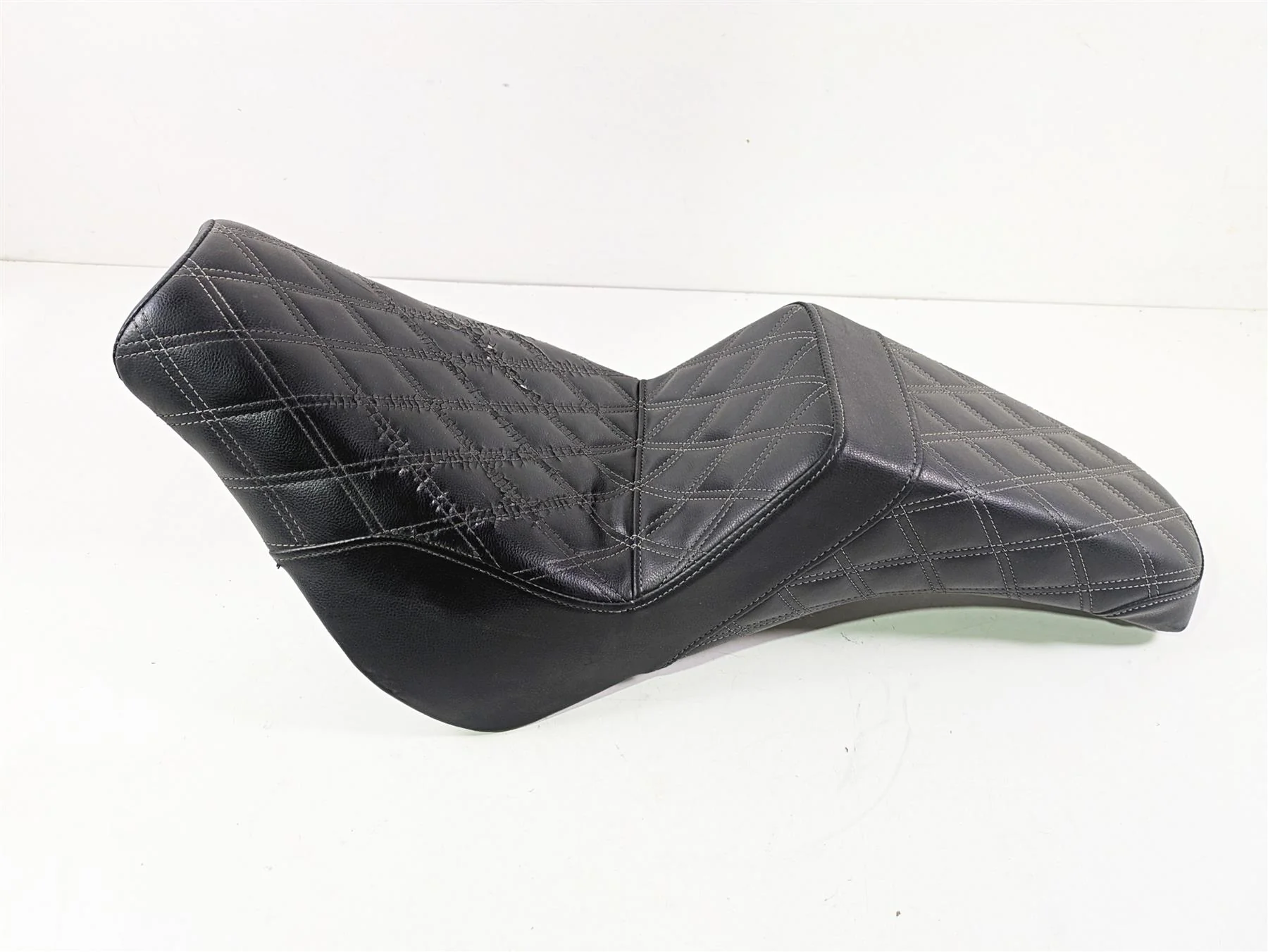 2020 Harley Softail FXST Standard Saddlemen LS Step Up Seat Saddle 818-30-175 - Image 2