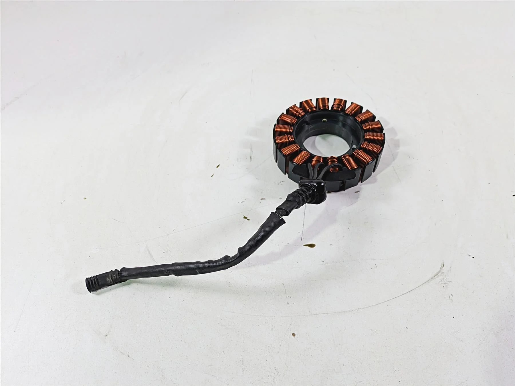 2020 Harley Softail FXST Standard Stator Alternator Generator 29900042A - Image 3