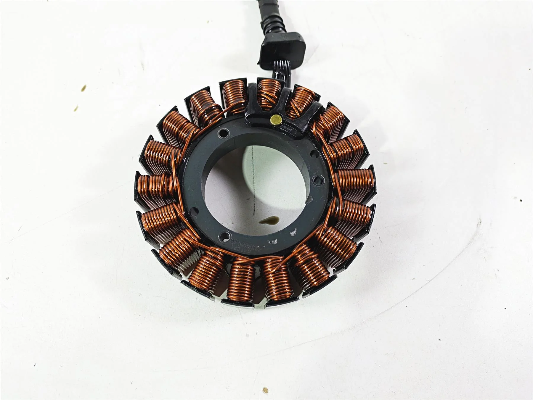 2020 Harley Softail FXST Standard Stator Alternator Generator 29900042A - Image 9