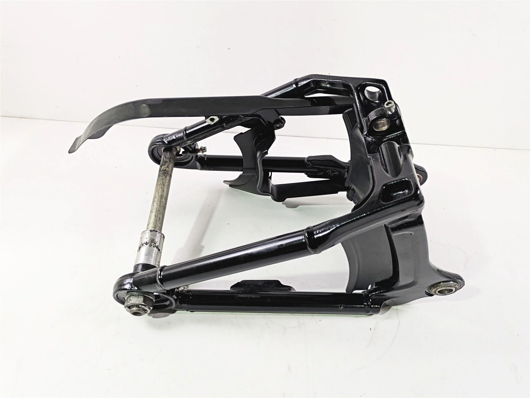 2020 Harley Softail FXST Standard Swingarm Swing Arm & Guards 47400099BHP - Image 3