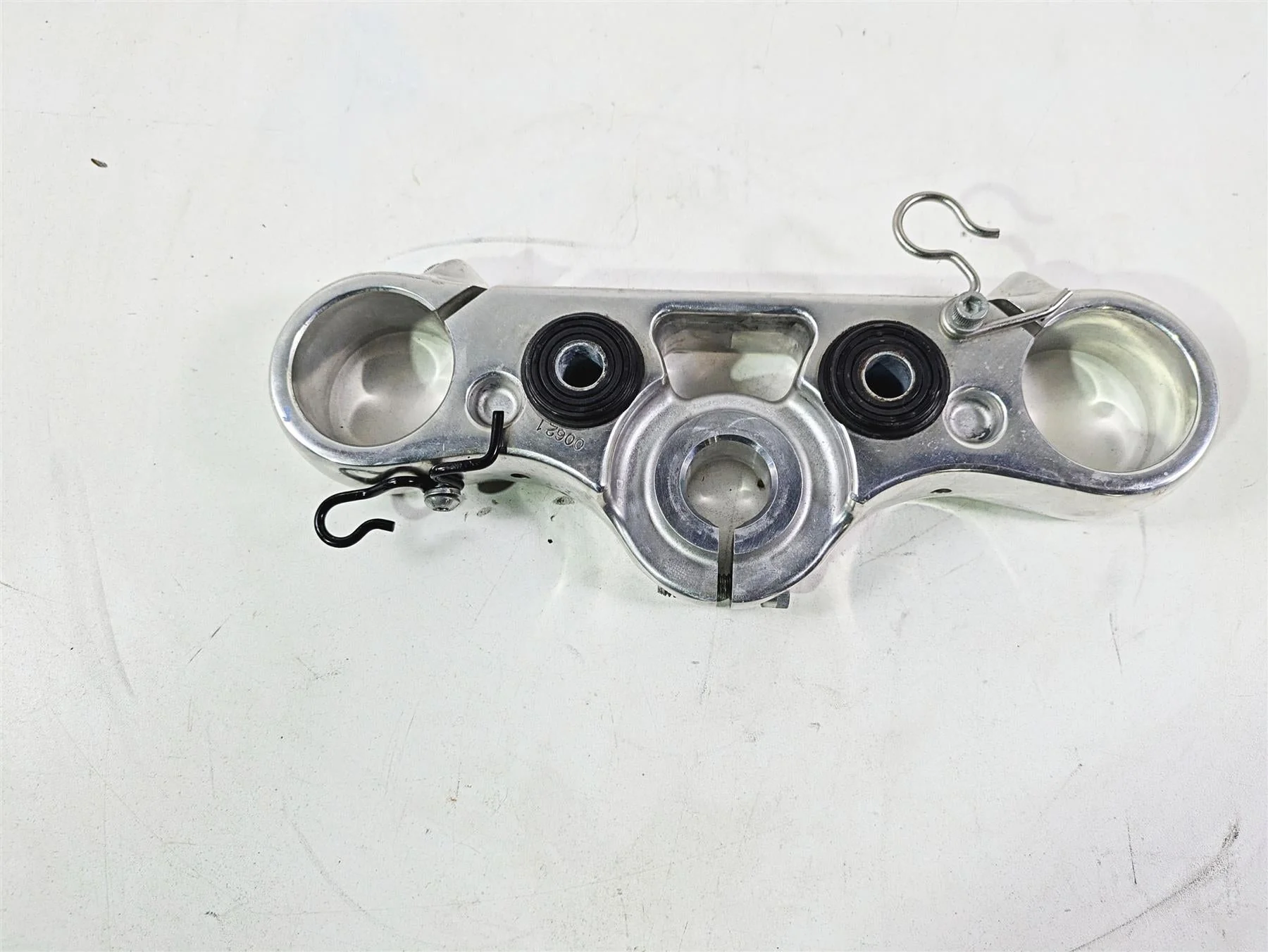 2020 Harley Softail FXST Standard Upper Triple Tree Steering Clamp 45900298 - Image 8