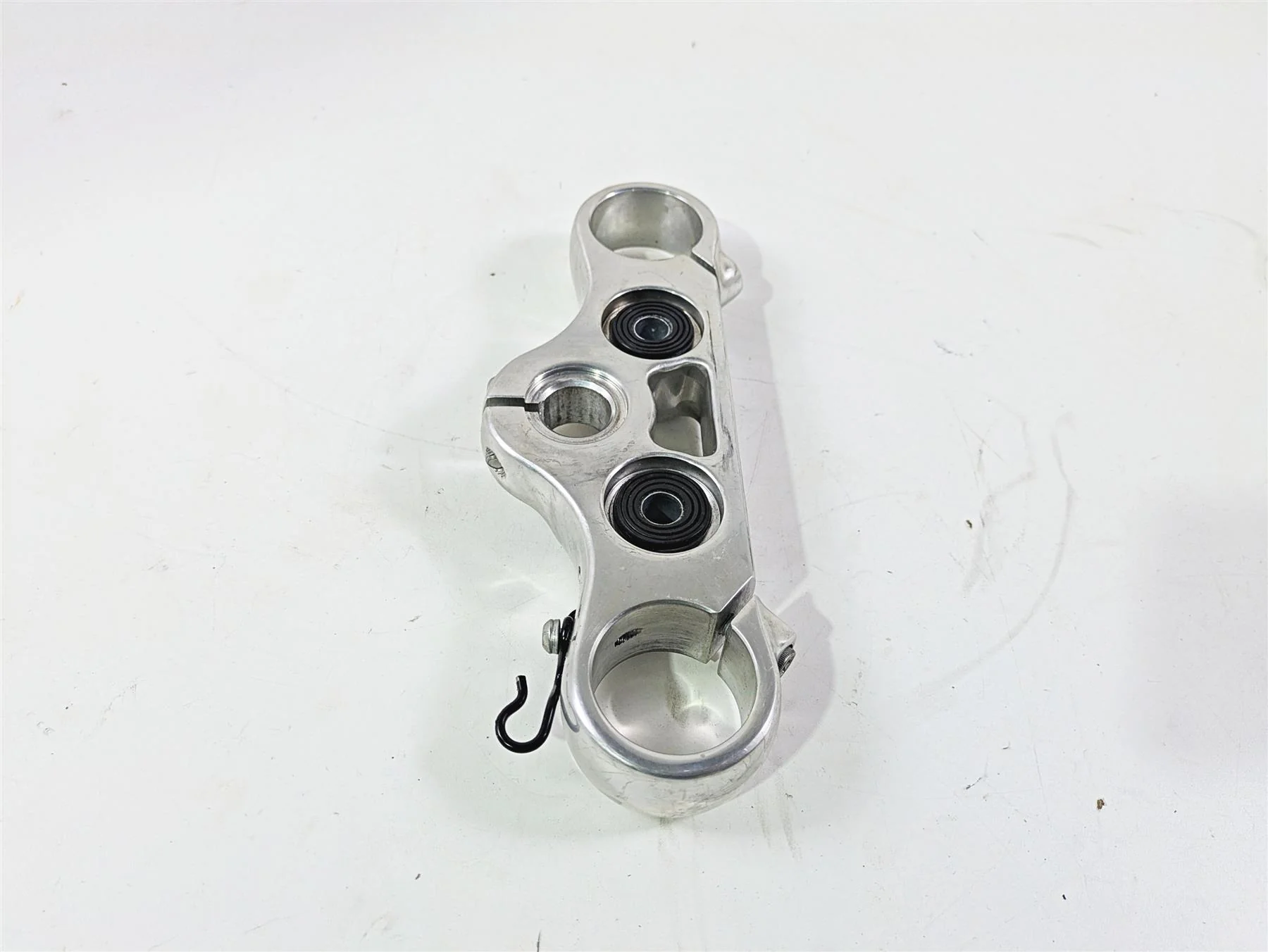 2020 Harley Softail FXST Standard Upper Triple Tree Steering Clamp 45900298 - Image 2