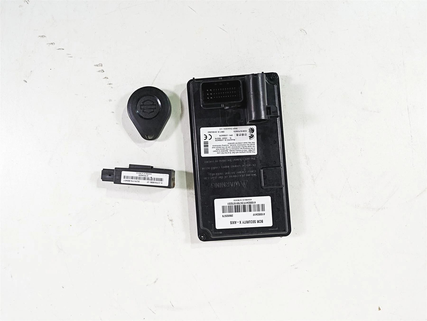 2020 Harley Touring FLHT Electra Glide Bcm Control Module Fob X-Axis 41000341F - Image 4