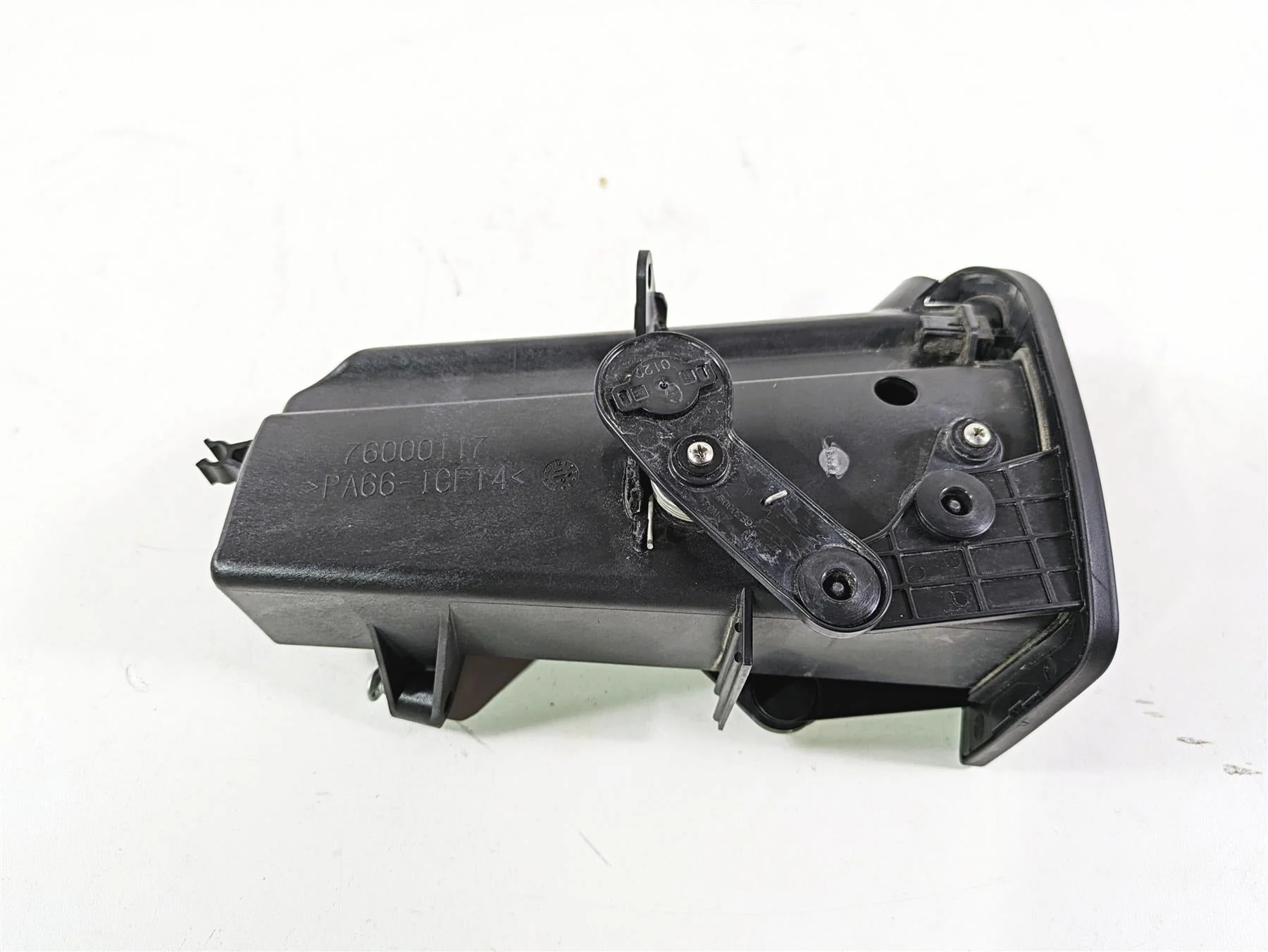 2020 Harley Touring FLHT Electra Glide Front Fairing Media Compartment 76000944
