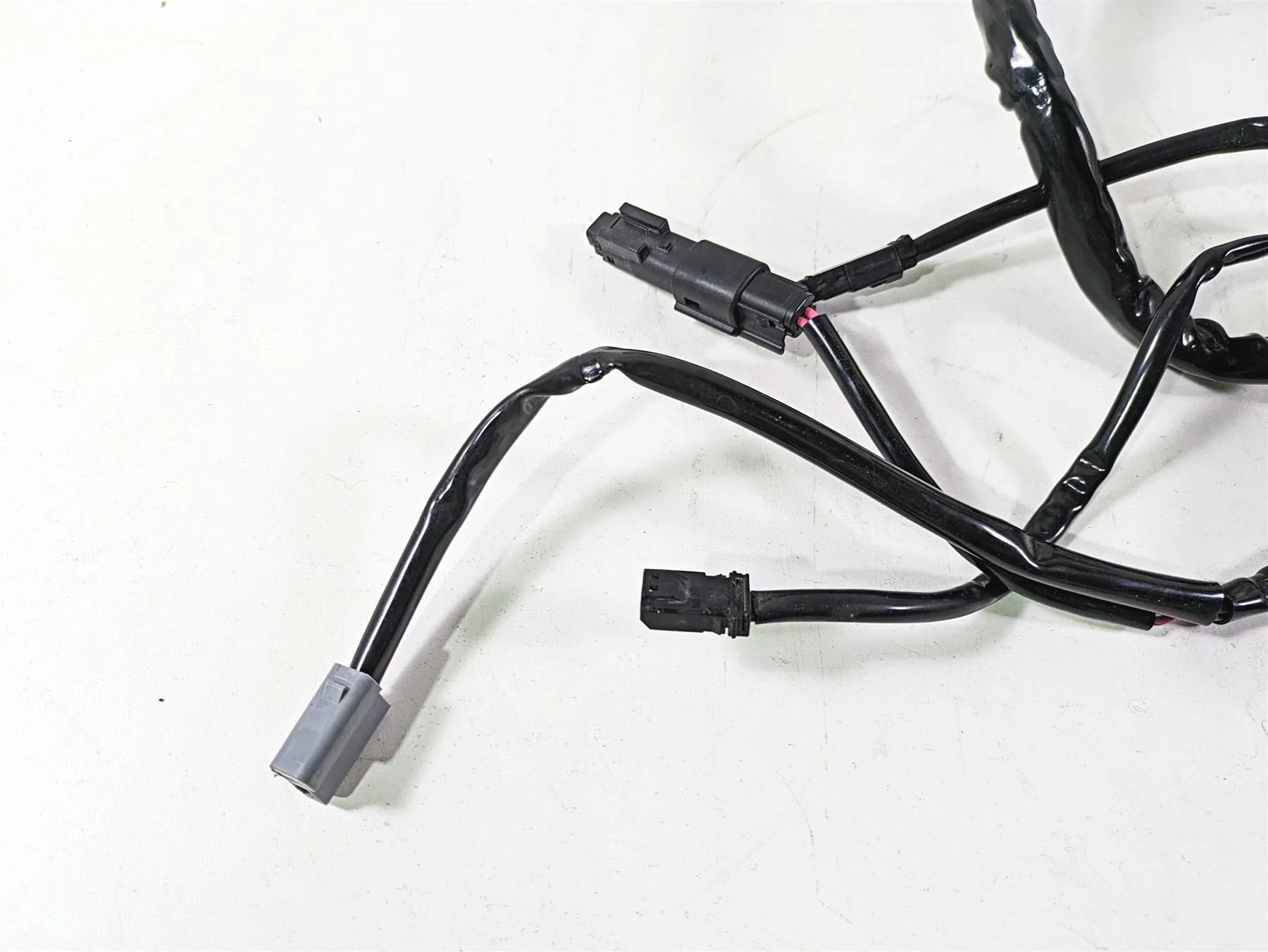 2020 Harley Touring FLHT Electra Glide Front Fairing Wiring Harness 69200121A - Image 11