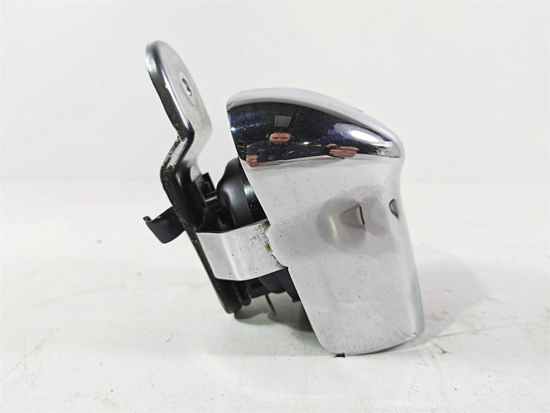 2020 Harley Touring FLHT Electra Glide Horn & Chrome Cover 61300523A - Image 6