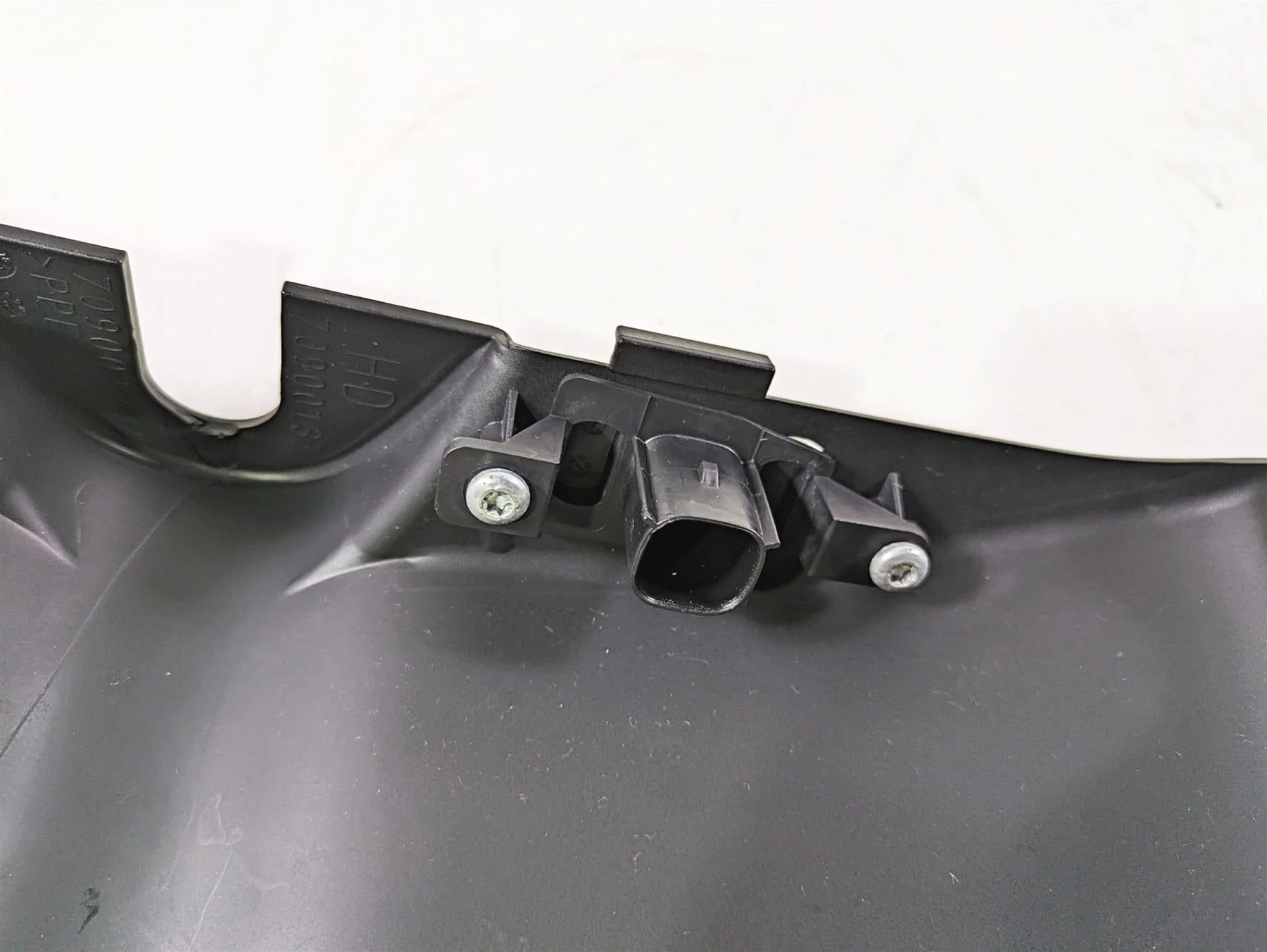 2020 Harley Touring FLHT Electra Glide Ignition Switch Panel Fairing 70900392BYM - Image 9