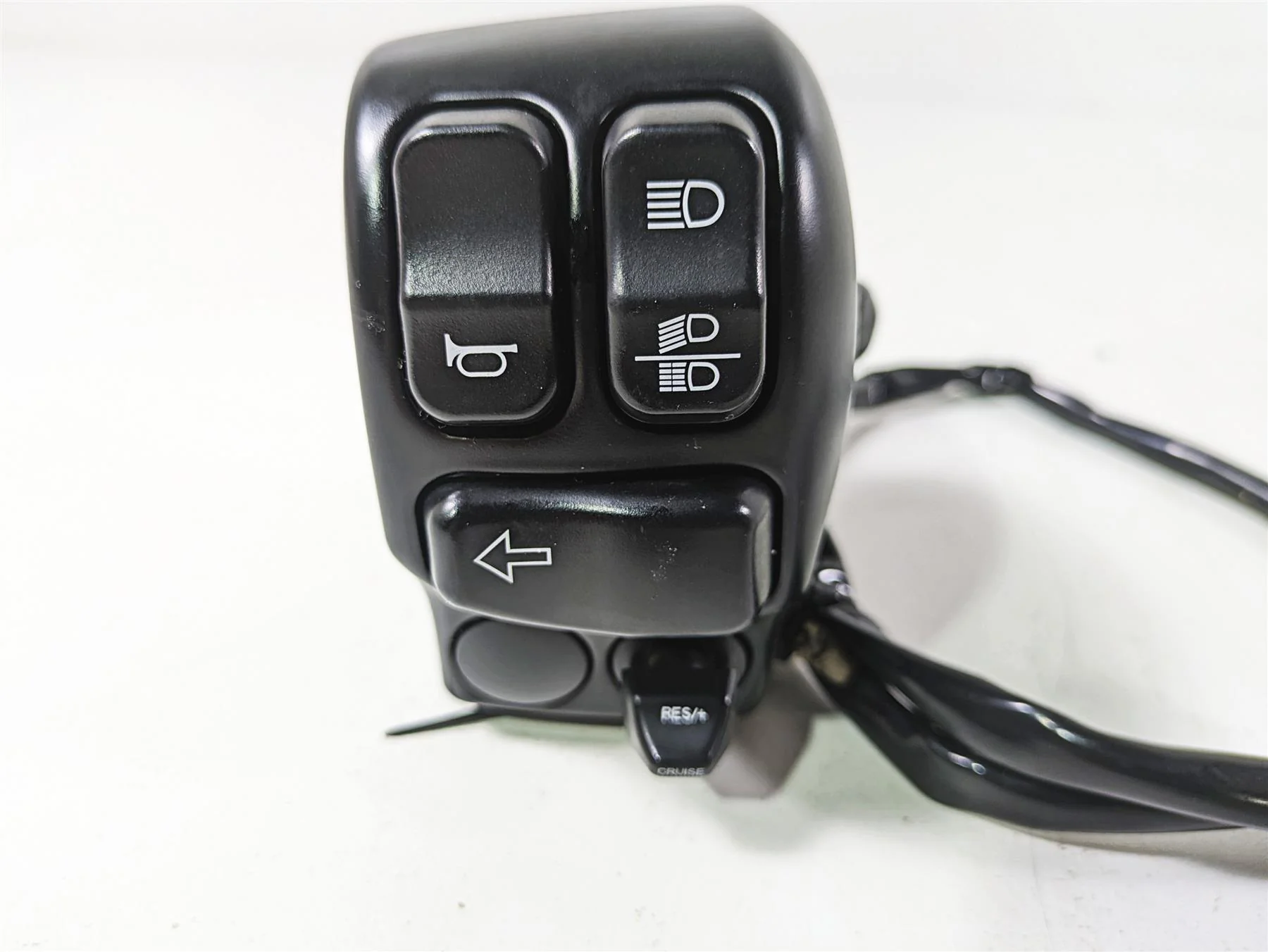 2020 Harley Touring FLHT Electra Glide Left Hand Control Switch - Read 71500419A - Image 8