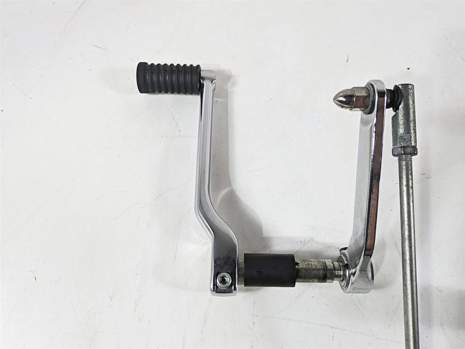 2020 Harley Touring FLHT Electra Glide Left Rider Floor Board & Shifter 50621-06 - Image 2
