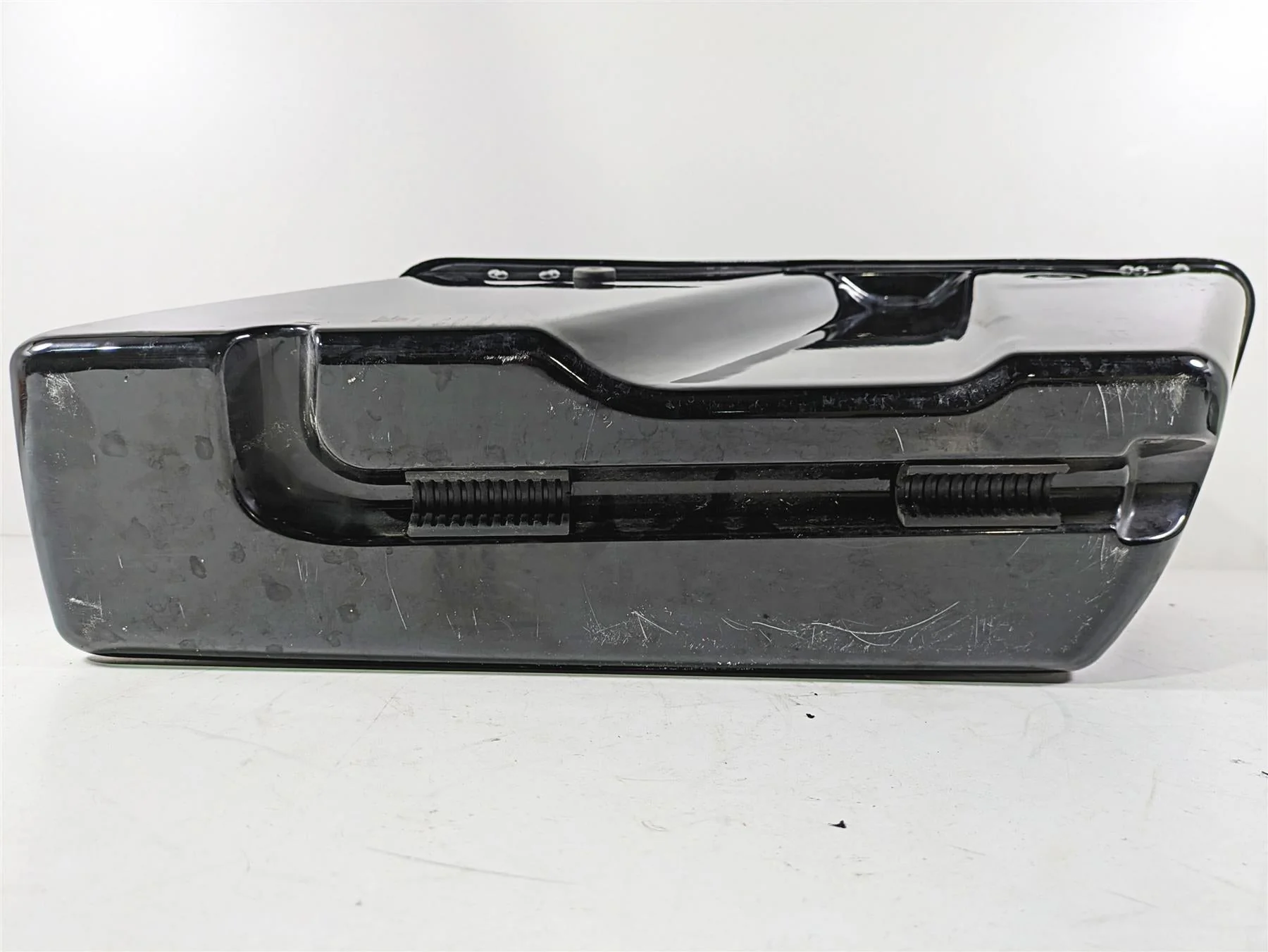 2020 Harley Touring FLHT Electra Glide Left Saddlebag Saddle Bag - Read 90200414 - Image 11