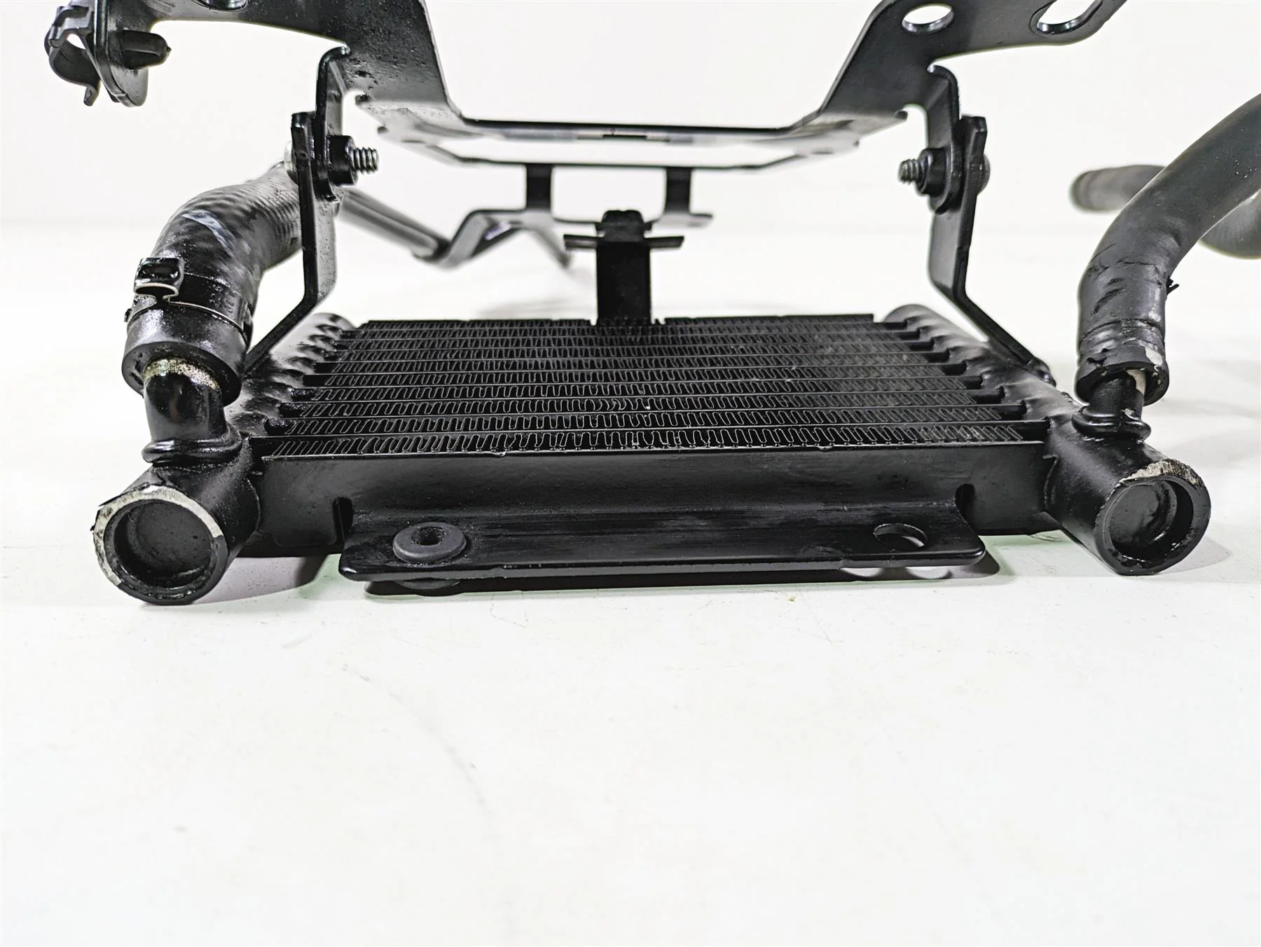 2020 Harley Touring FLHT Electra Glide Oil Cooler & Cover 62700227 26800092 - Image 11
