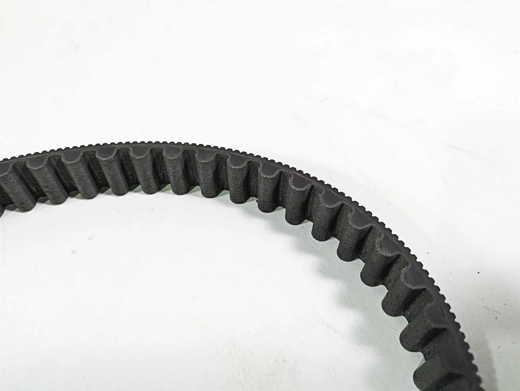 2020 Harley Touring FLHT Electra Glide Rear Drive Belt 140t 24mm 40024-09A - Image 9