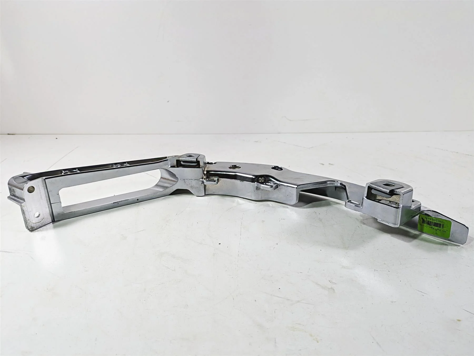 2020 Harley Touring FLHT Electra Glide Rear Fender Chrome Struts 90200503 - Image 7