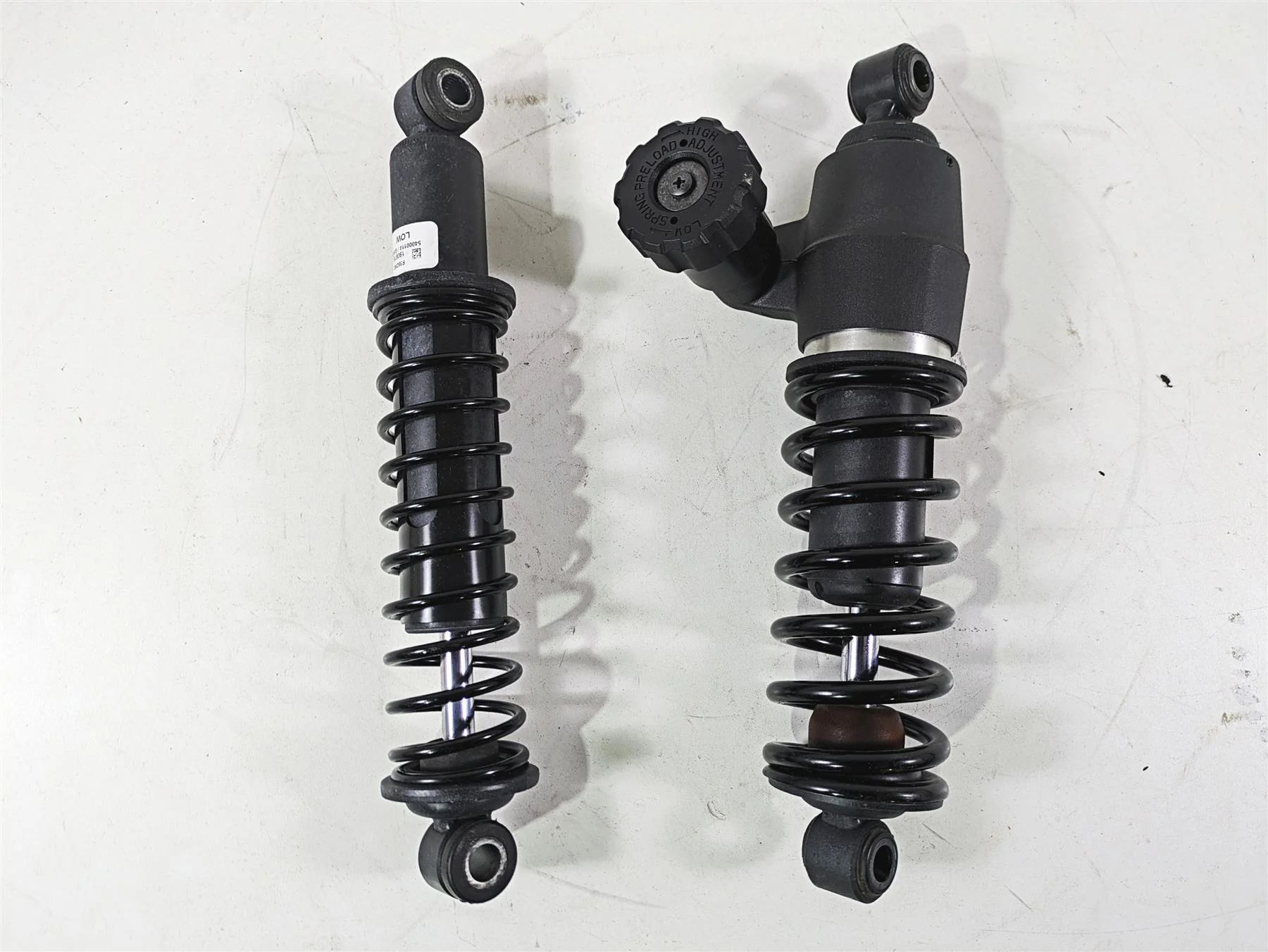 2020 Harley Touring FLHT Electra Glide Rear Suspension Shock Damper LOW 54000114 - Image 2