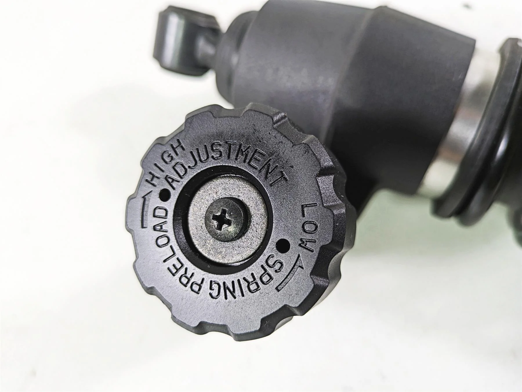 2020 Harley Touring FLHT Electra Glide Rear Suspension Shock Damper LOW 54000114 - Image 6
