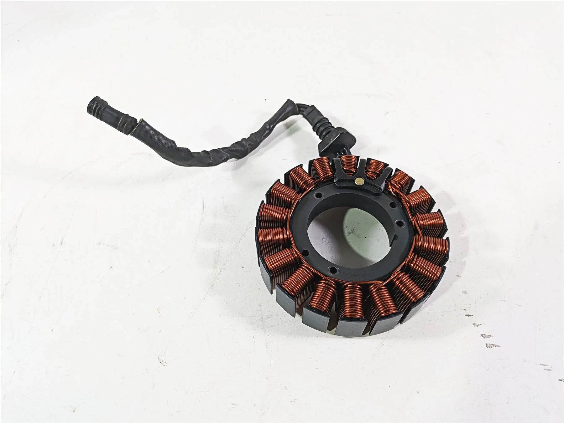 2020 Harley Touring FLHT Electra Glide Stator Alternator Generator 29900042A