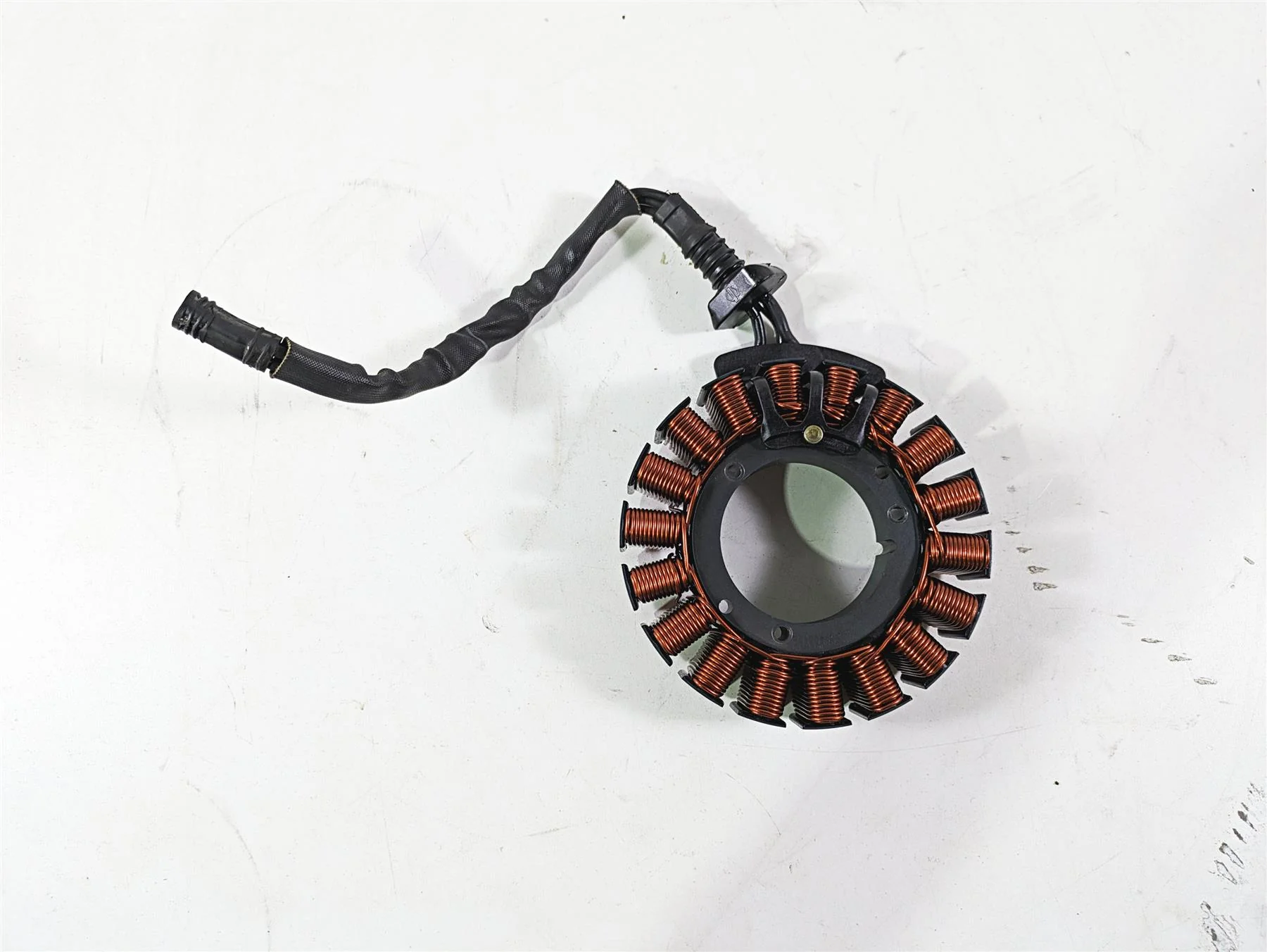 2020 Harley Touring FLHT Electra Glide Stator Alternator Generator 29900042A - Image 5