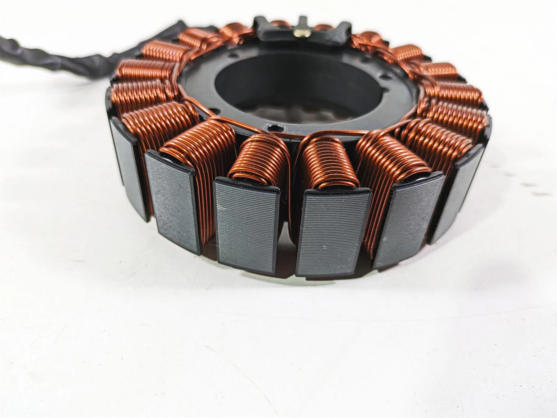 2020 Harley Touring FLHT Electra Glide Stator Alternator Generator 29900042A - Image 6