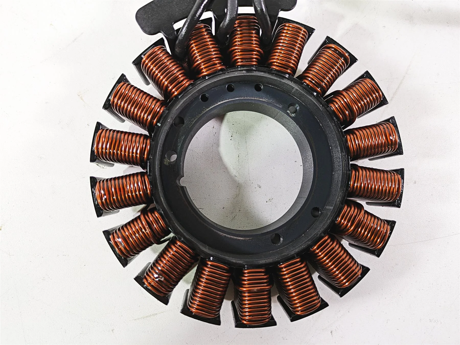 2020 Harley Touring FLHT Electra Glide Stator Alternator Generator 29900042A - Image 9