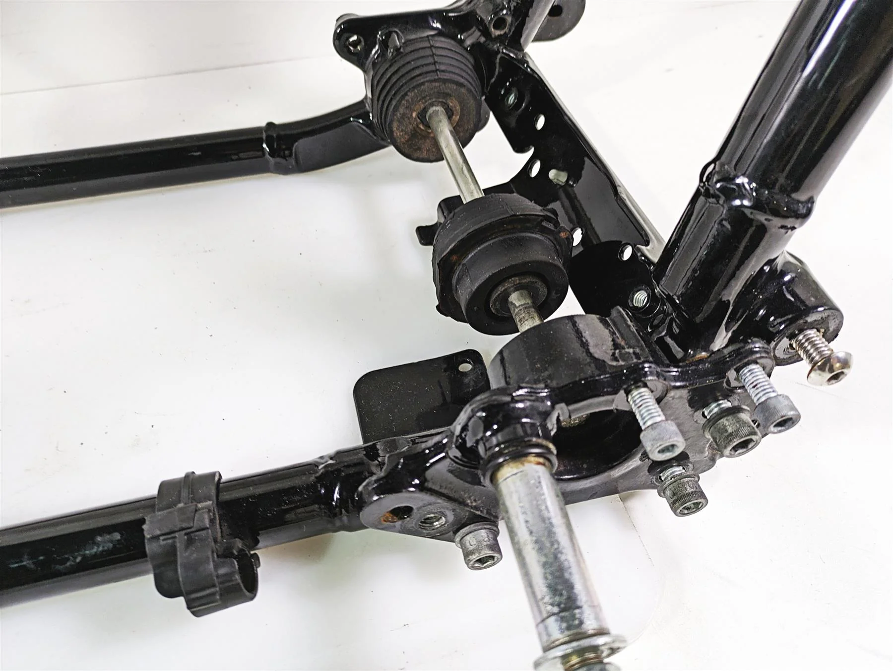 2020 Harley Touring FLHT Electra Glide Straight M8 Frame Chassis With  Florida Salvage Title -  47000344 - Image 4