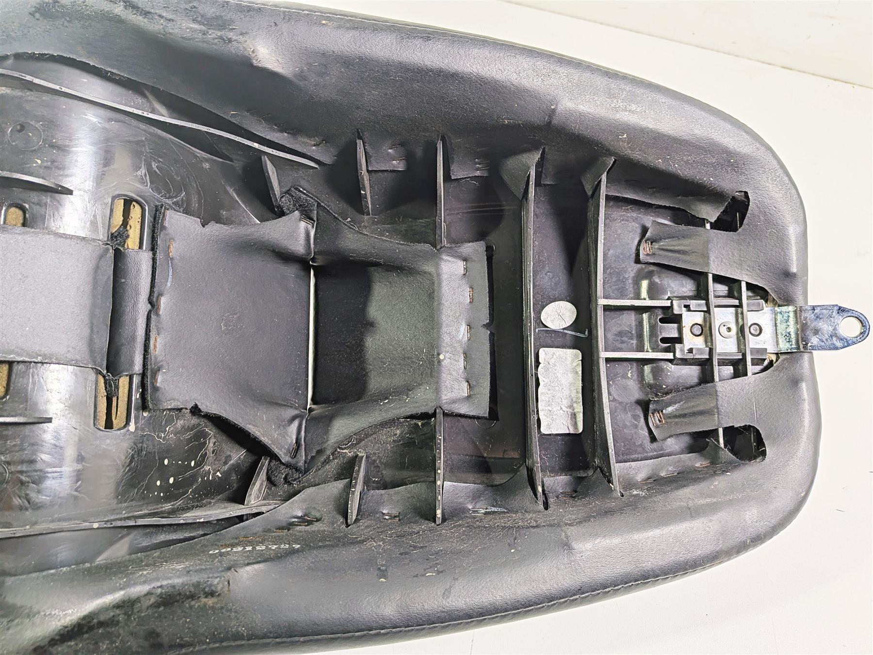 2020 Harley Touring FLTRK Road Glide Duo Rider Seat Saddle Low - Read 52000033 - Image 11