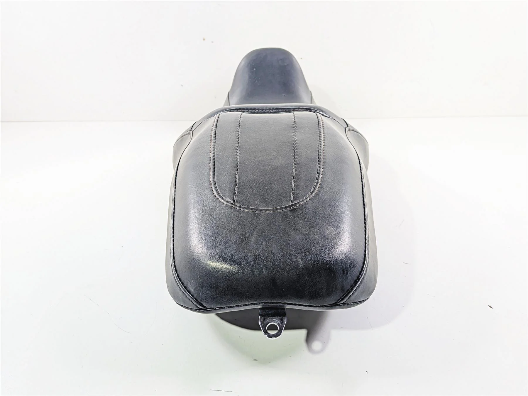 2020 Harley Touring FLTRK Road Glide Duo Rider Seat Saddle Low - Read 52000033 - Image 4
