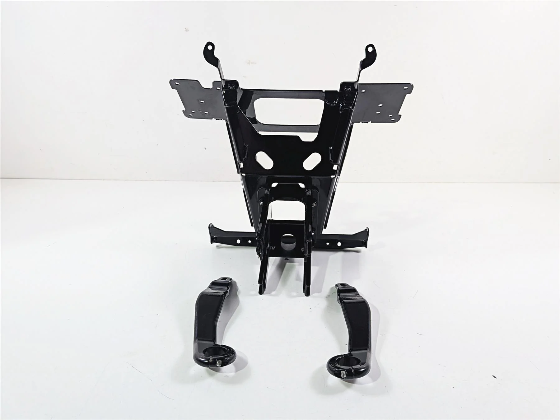 2020 Harley Touring FLTRK Road Glide Front Fairing Support Mount Set 47200217 - Image 4