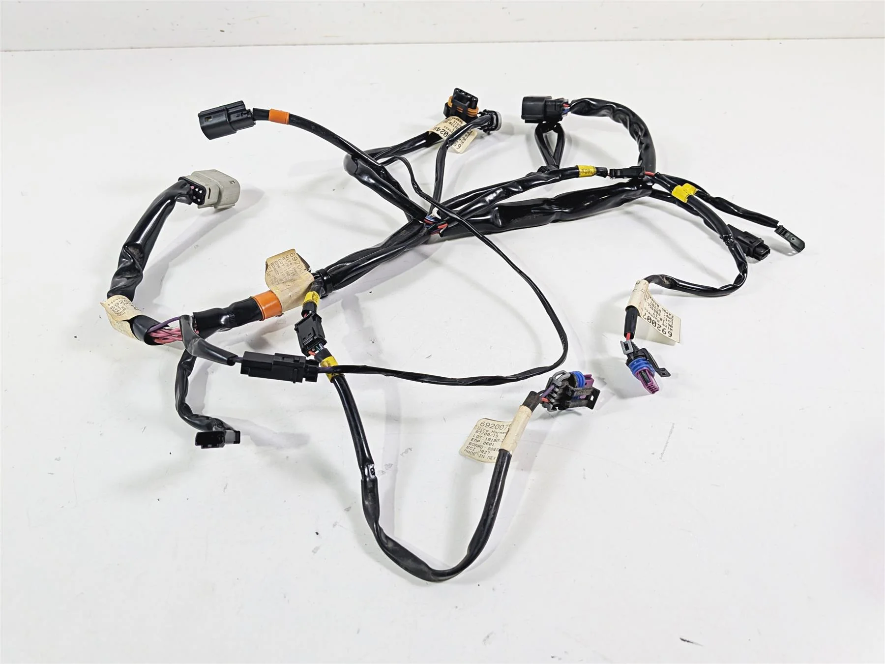 2020 Harley Touring FLTRK Road Glide Front Fairing Wiring Harness 69200122A - Image 12