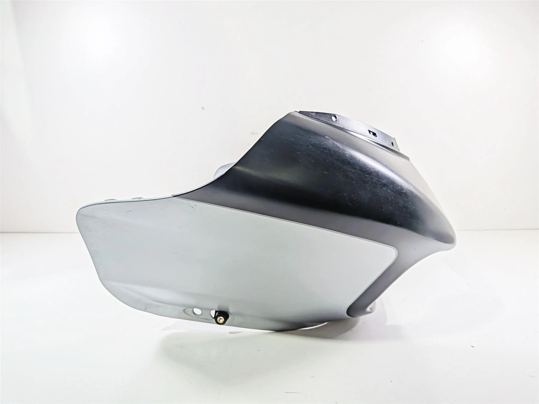 2020 Harley Touring FLTRK Road Glide Front Outer Nose Fairing 57000504 - Image 2