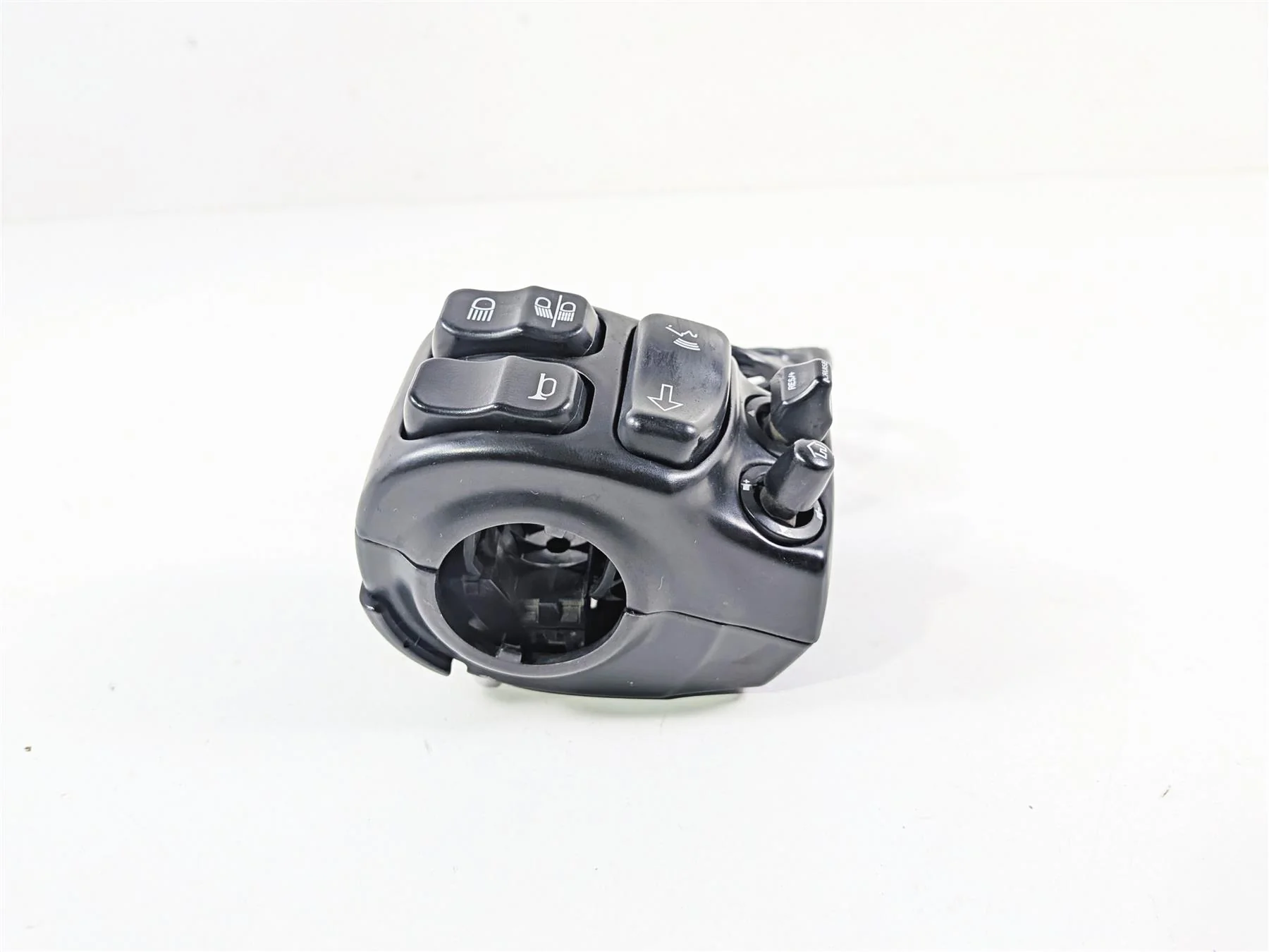 2020 Harley Touring FLTRK Road Glide Left Hand Control Switch - No Tc 71500128B - Image 2