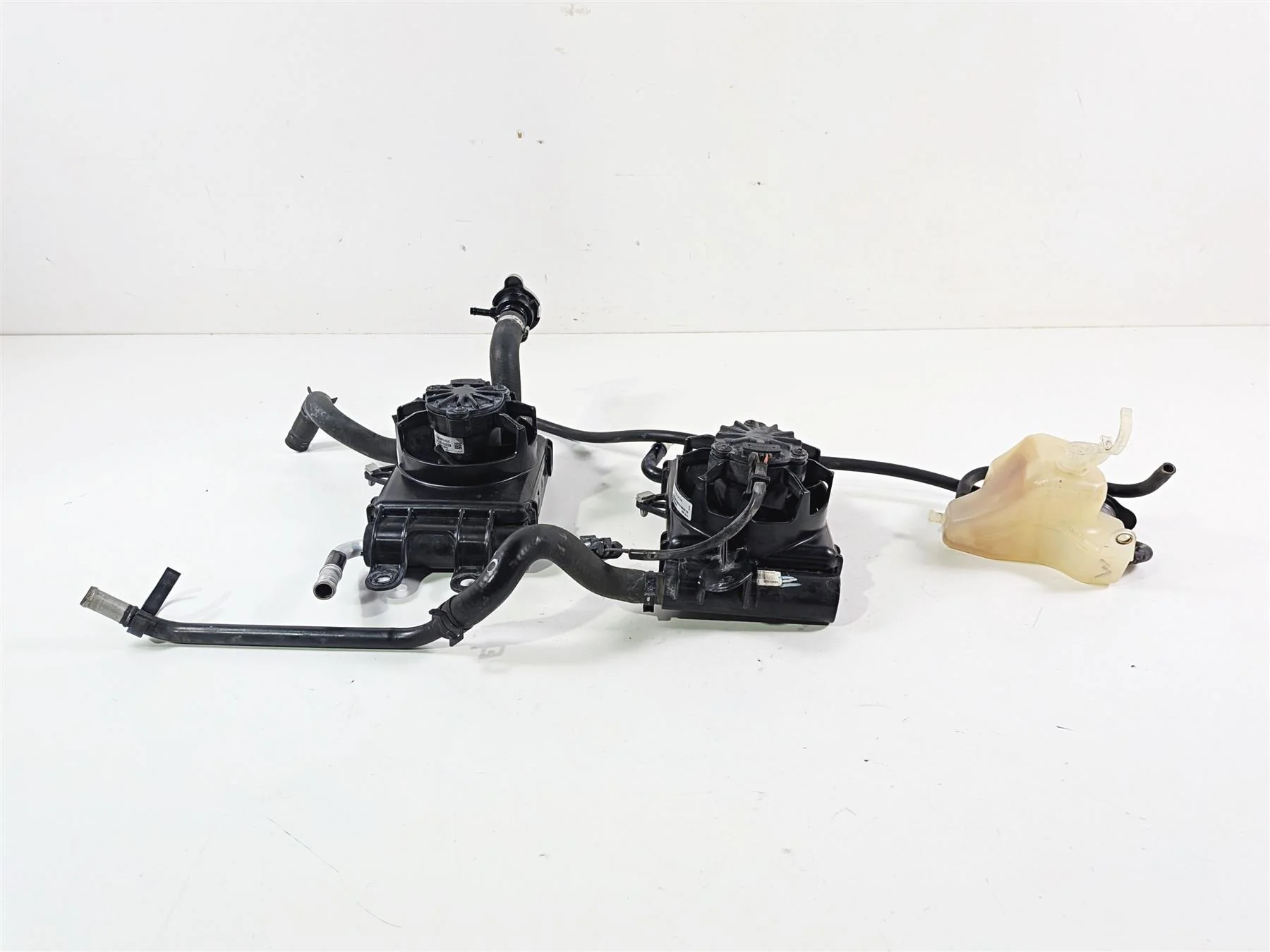 2020 Harley Touring FLTRK Road Glide Left Right Radiator Fan Set 26800004 - Image 5