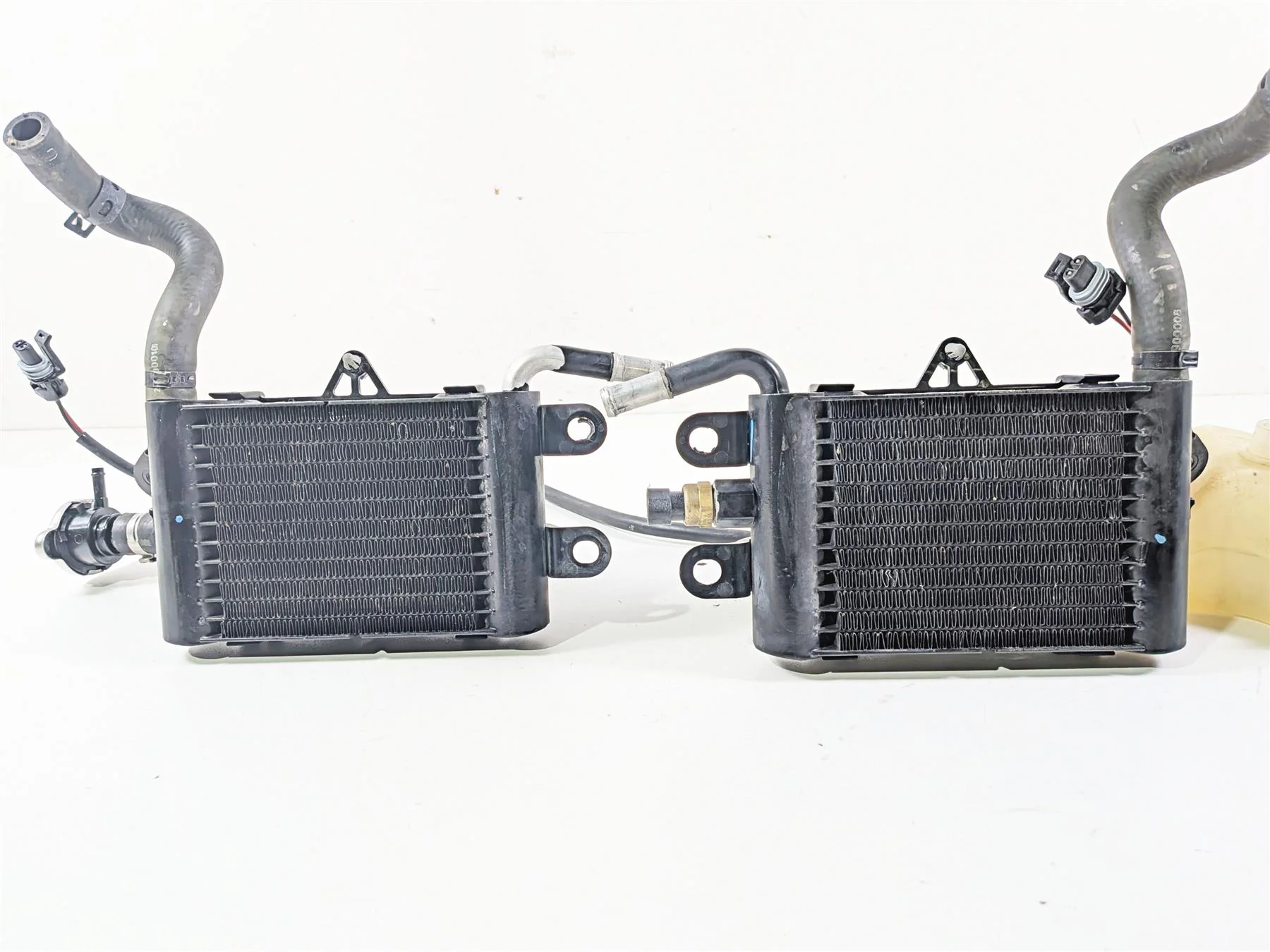 2020 Harley Touring FLTRK Road Glide Left Right Radiator Fan Set 26800004 - Image 6