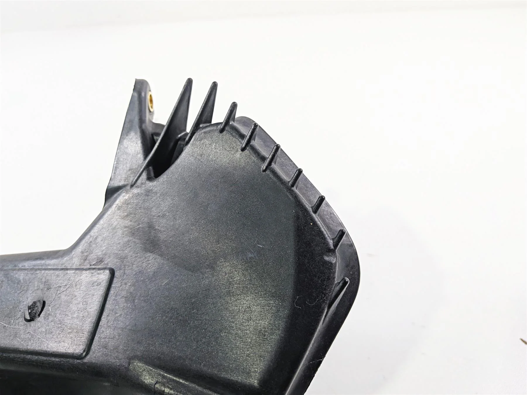 2020 Harley Touring FLTRK Road Glide Media Storage Compartment Left 76000422 - Image 11