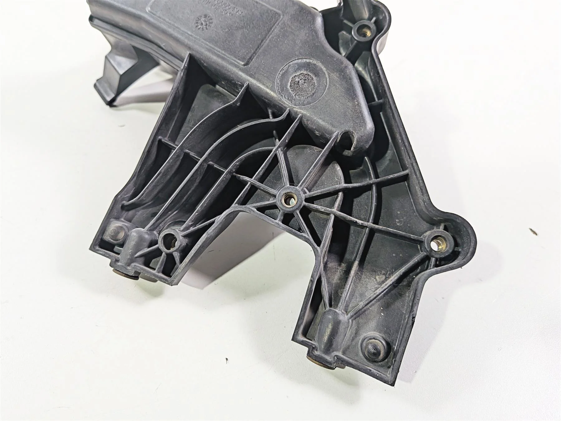 2020 Harley Touring FLTRK Road Glide Media Storage Compartment Left 76000422 - Image 9