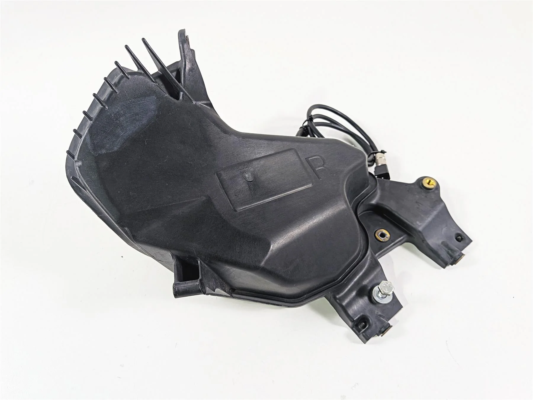 2020 Harley Touring FLTRK Road Glide Media Storage Compartment Right 76000492 - Image 11