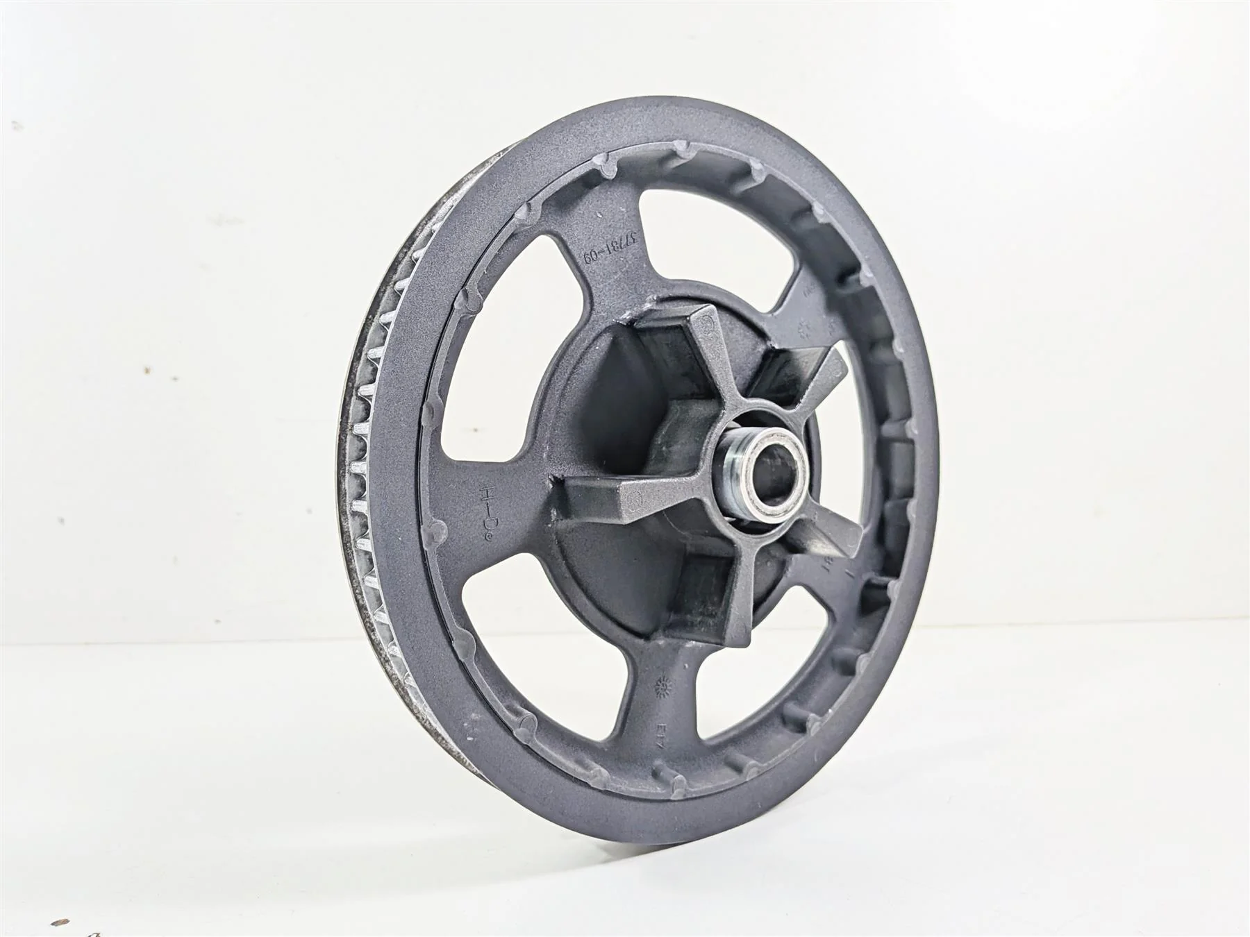 2020 Harley Touring FLTRK Road Glide Rear Drive Belt Pulley 68T 1" 37781-09 - Image 7