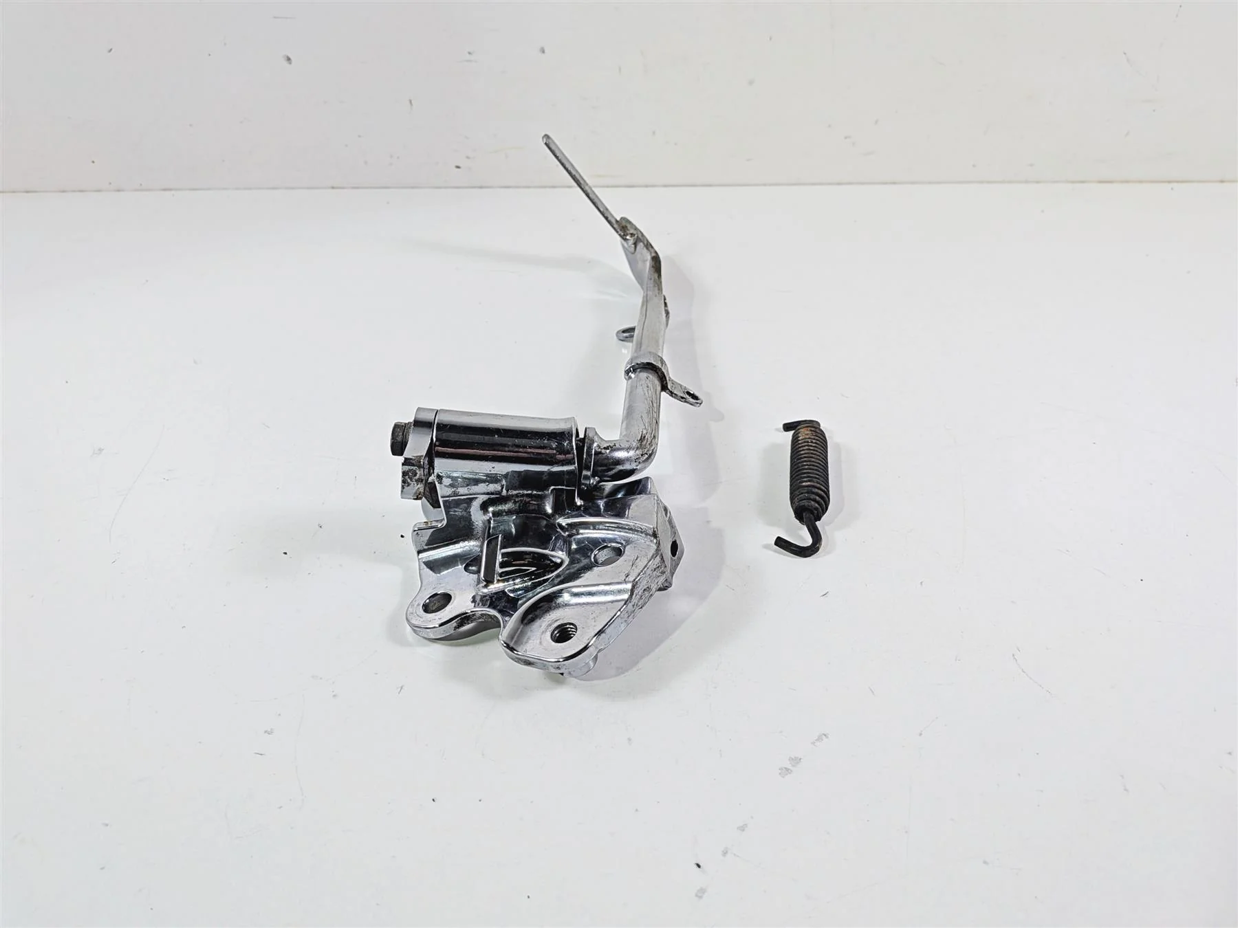 2020 Harley Touring FLTRK Road Glide Side Kick Jiffy Stand Kickstand 50075-07A - Image 4