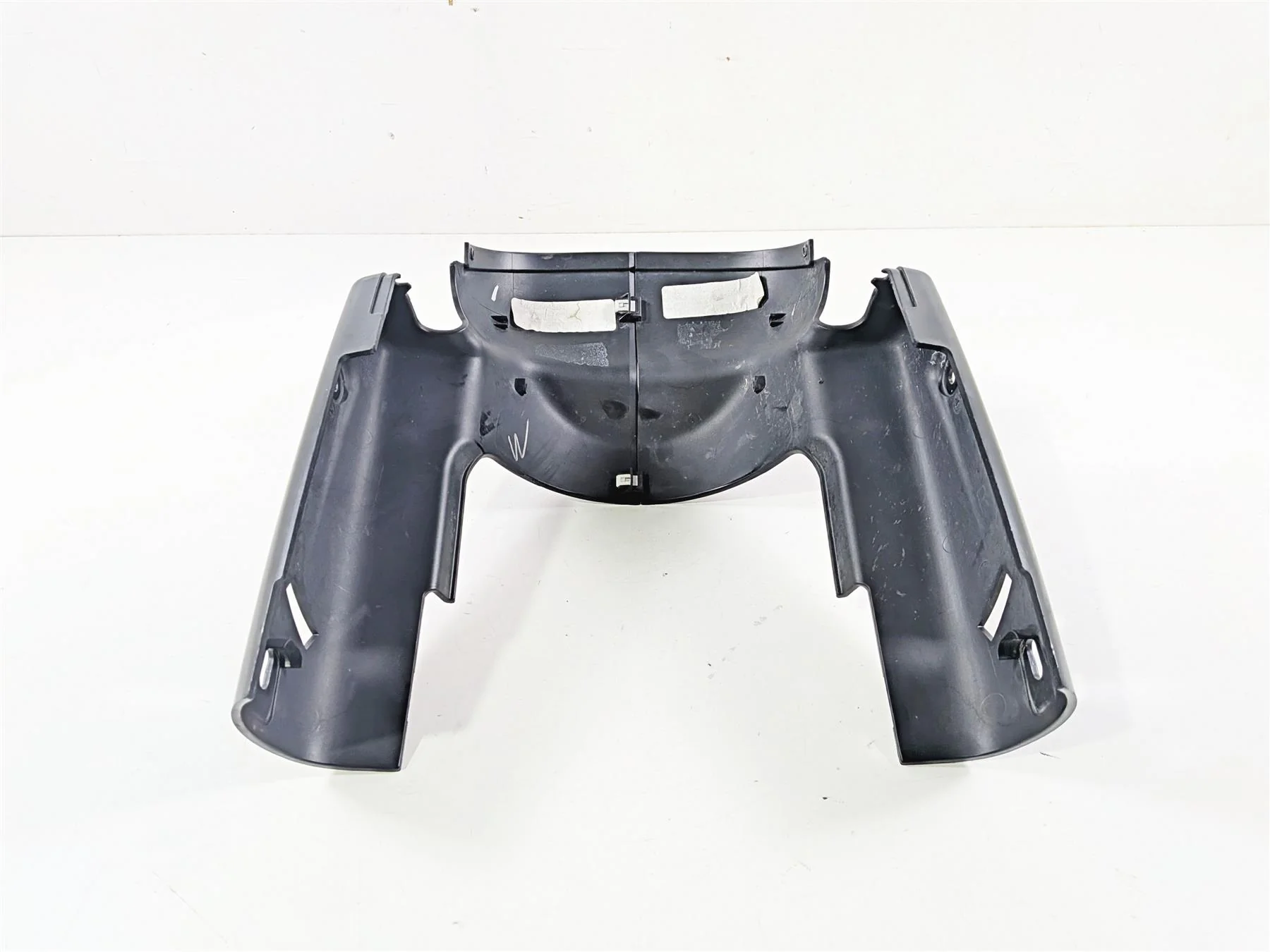 2020 Harley Touring FLTRK Road Glide Speedometer Nacelle Cover 70900372 70900373 - Image 7