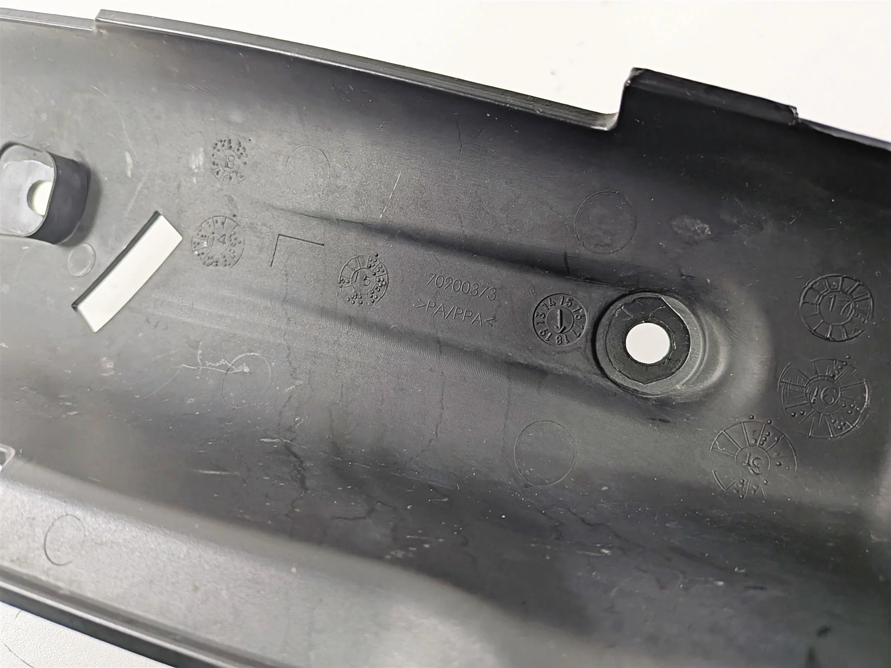 2020 Harley Touring FLTRK Road Glide Speedometer Nacelle Cover 70900372 70900373 - Image 9