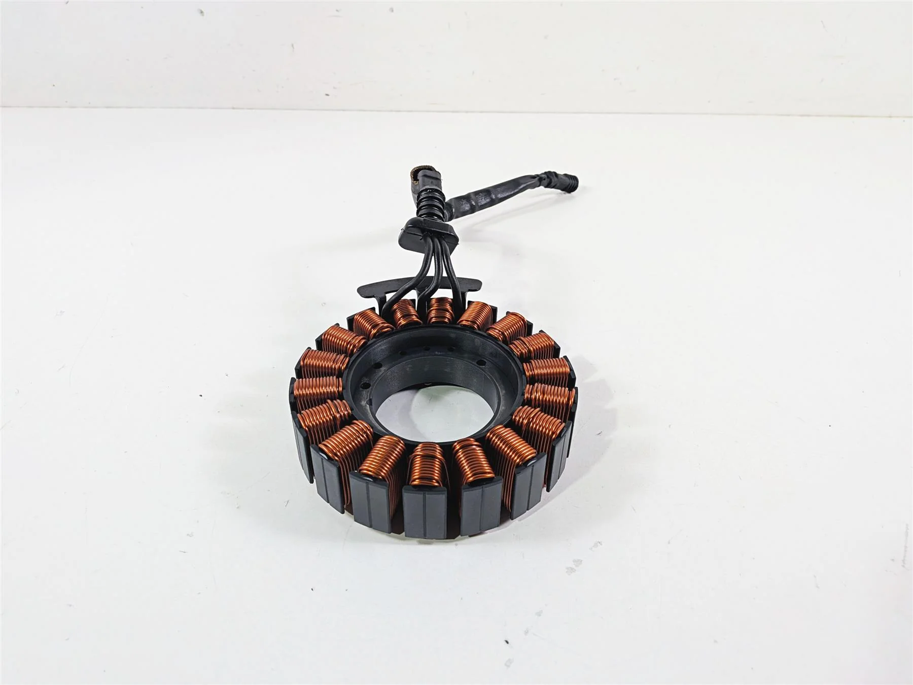 2020 Harley Touring FLTRK Road Glide Stator Alternator Generator 29900145 - Image 3