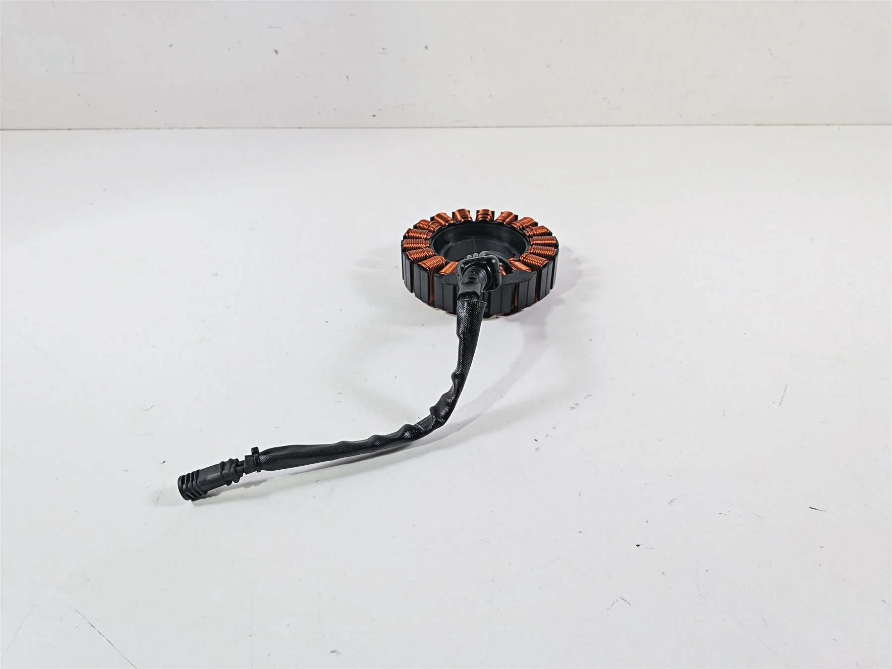 2020 Harley Touring FLTRK Road Glide Stator Alternator Generator 29900145 - Image 5