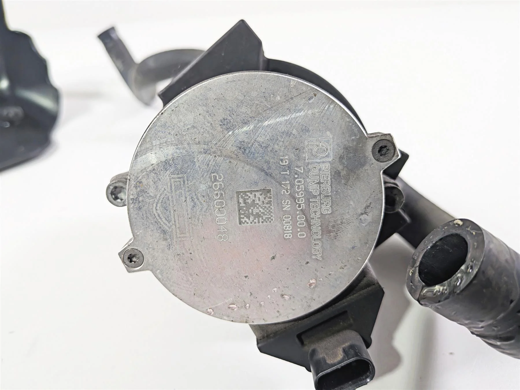 2020 Harley Touring FLTRK Road Glide Water Pump + Holder & Cover 26600048B - Image 8