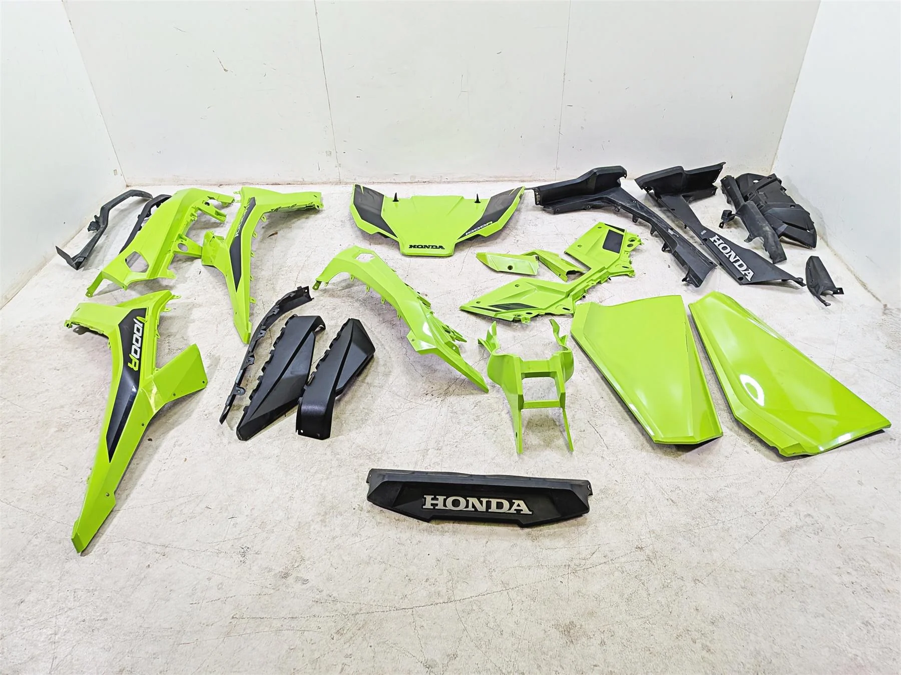 2020 Honda Talon SXS1000 S2R 1000R Fenders Hood Outer Cover Plastics 61300-HL6